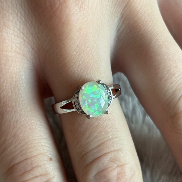 925 Sterling Silver White Opal Cocktail Ring Size 8.25 - Picture 4 of 6